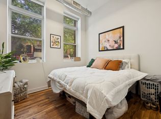 1336 N Damen, Chicago, IL 60622