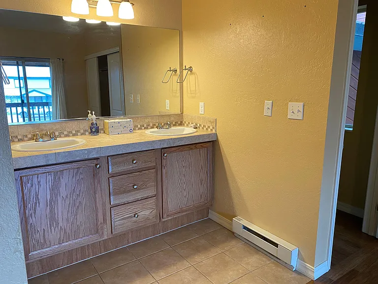 73 Ace Ct — Photo 32