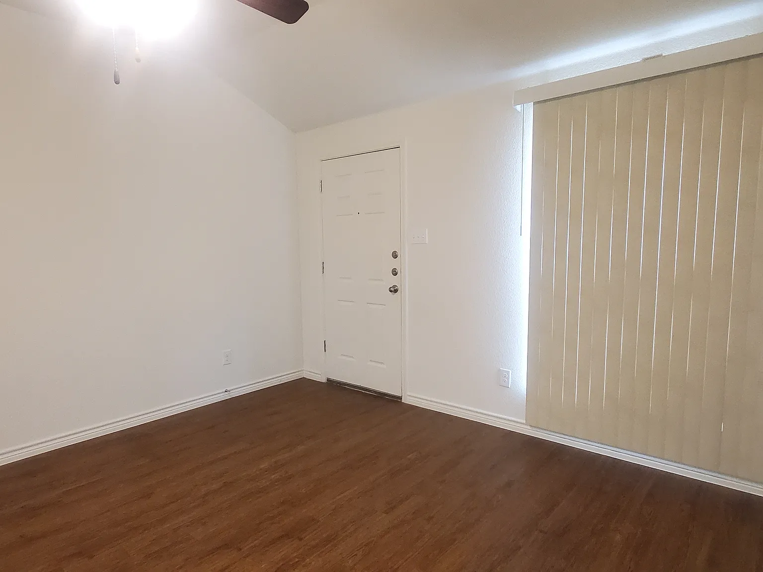 3 bed, 1267 sqft, $1,250 — Photo 3