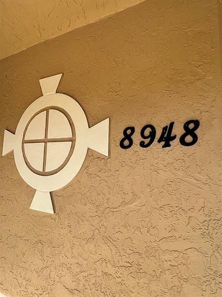 1st image of 8948 Sandshot Ct