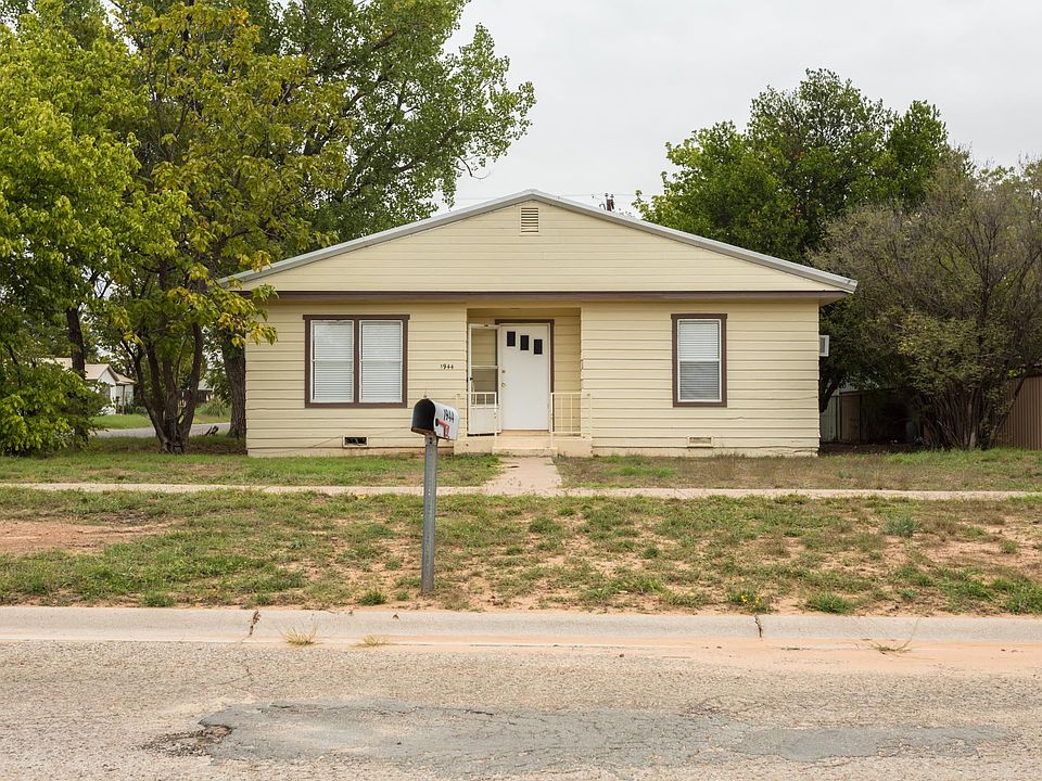 Front View of Home