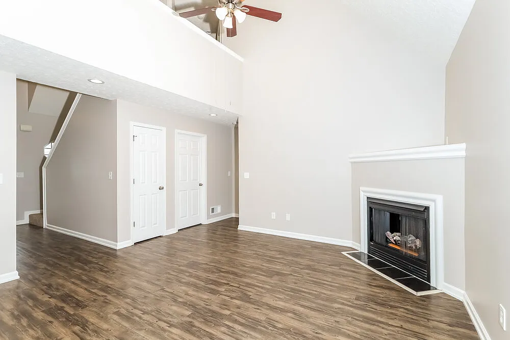 4 bed, 2.5 bath, 2083 sqft, $2,210 — Photo 4
