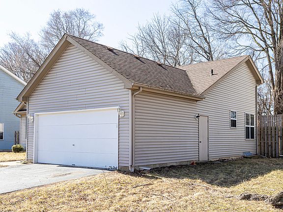 4th image of 409 Vana Dr