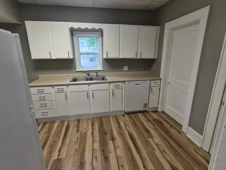 465 Winsley St #1 — Photo 3