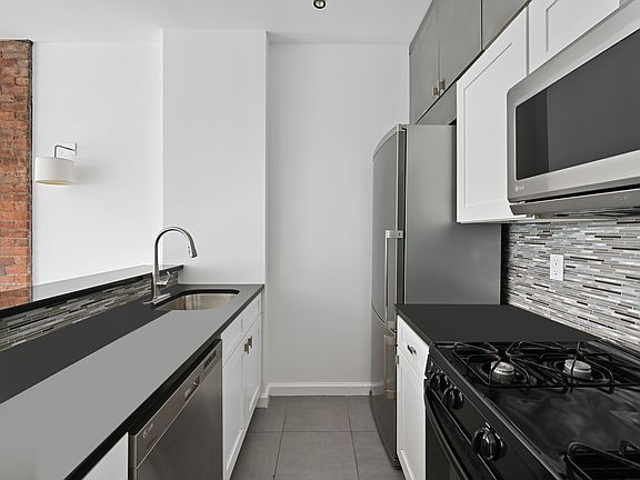 5th image of 350 W 14th St APT 3F