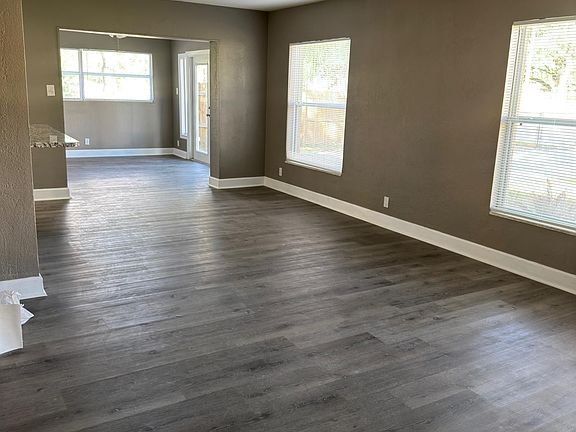 4th image of 4034 McLane Dr