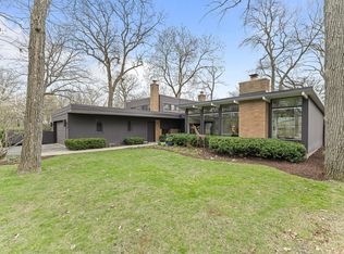 1916 Berkeley Rd, Highland Park, IL 60035