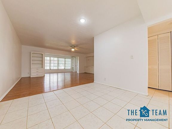 3rd image of 1100 Martinique Dr APT 217