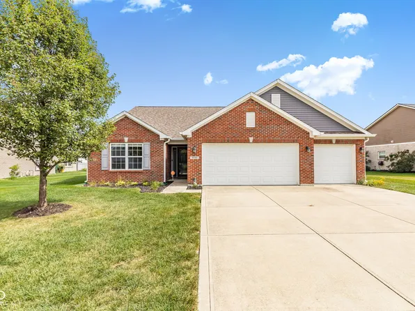 3233 S Courtney Dr, New Palestine, IN 46163