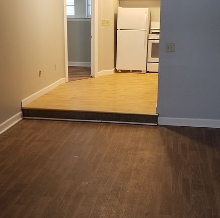 3rd image of 535 Stryker Ave