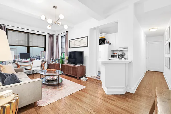 Rented by Douglas Elliman | media 6