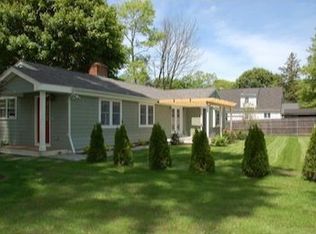 7 Humphreys Rd, Barrington, RI 02806