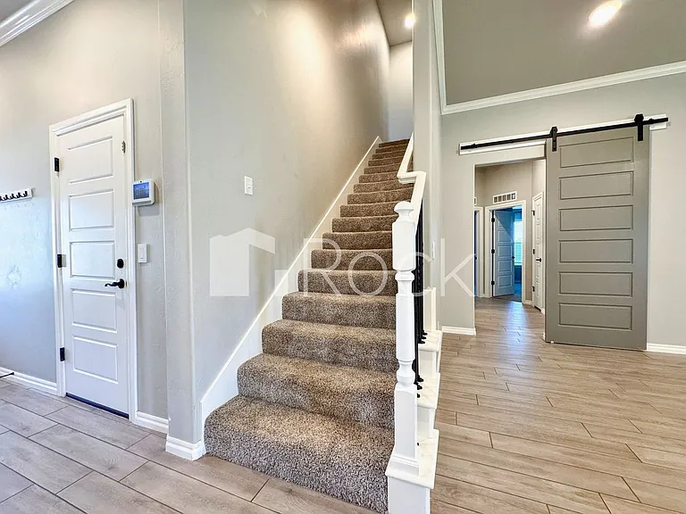 19113 Grove Pkwy — Photo 24