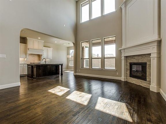 4th image of 5404 Highflyer Hill Ln