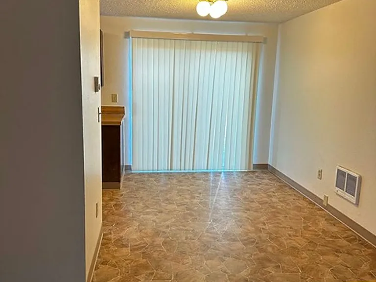 20 Nevada St — Photo 4