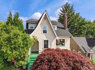 502 N 71st St, Seattle, WA 98103