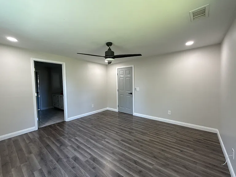 308 Anderson Ave — Photo 12