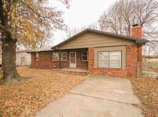 1451 N C St, Arkansas City, KS 67005