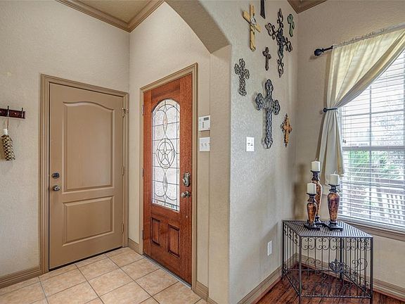 5th image of 1710 Park Oak Dr