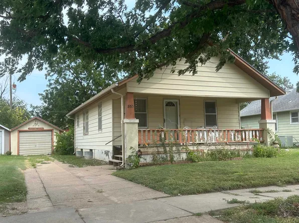 853 Sheridan St, Salina, KS 67401