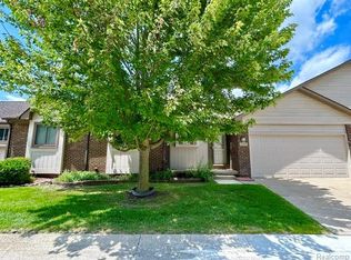 20557 Longwood Dr #63, Clinton Township, MI 48038