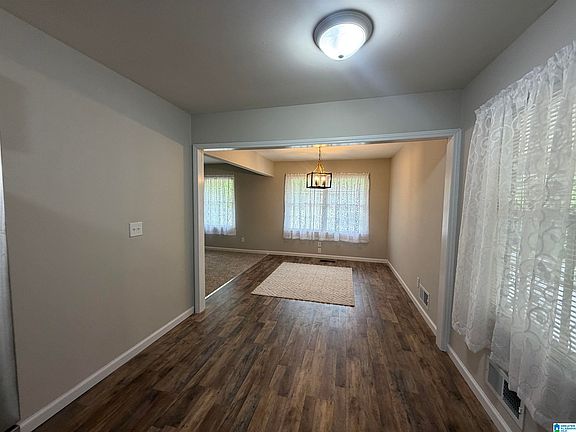 4th image of 509 Zinnia Ln