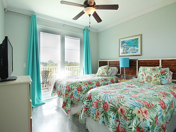 5th image of 1120 15th St Unit 1B