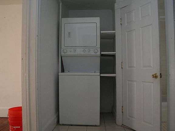 Apt Size Washer/Dryer