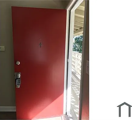 190 Boston Ave #5 — Photo 1