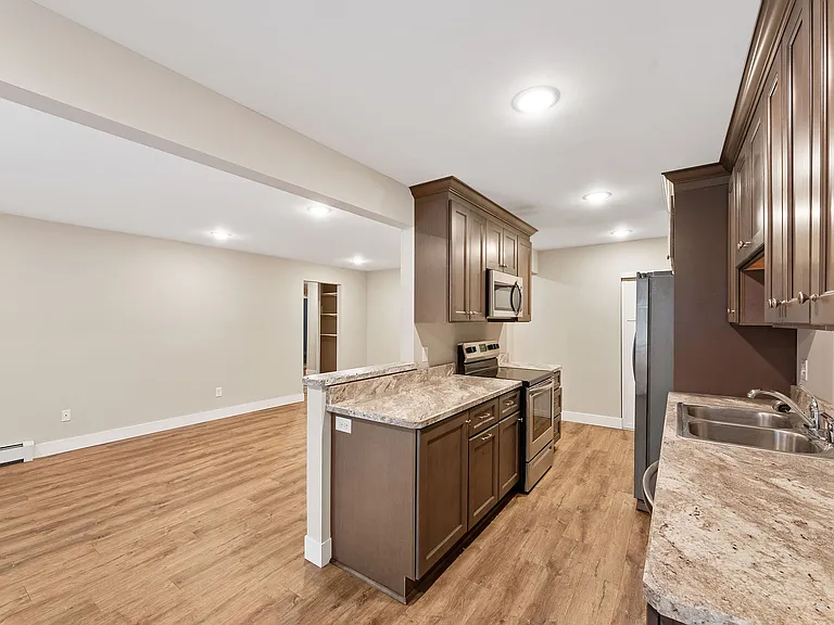 621 Santa Vera Dr — Photo 43