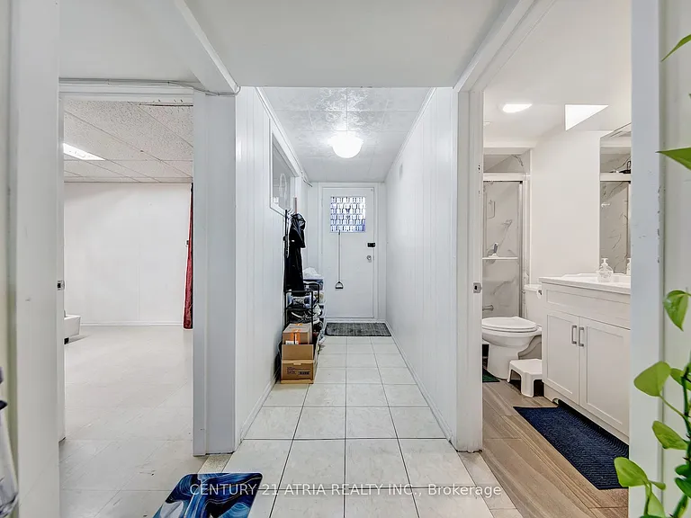 43 Aragon Ave #B — Photo 2