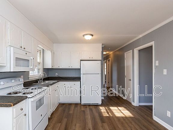 5th image of 303 W Horton St