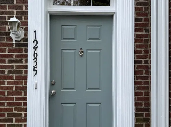 12635 Fair Crest Ct, Fairfax, VA 22033