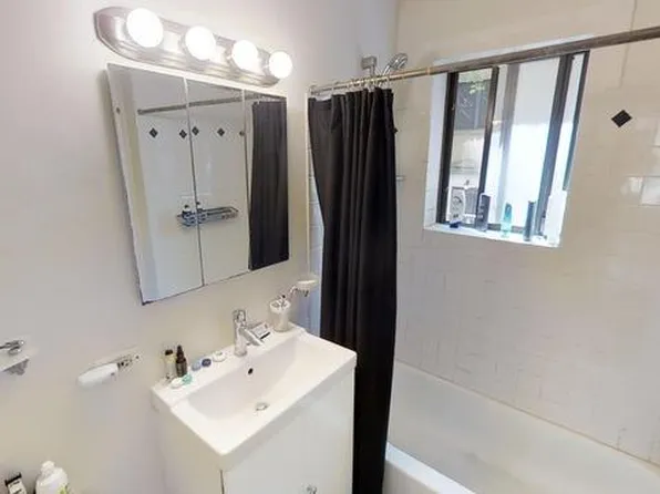 810 W Lakeside Pl APT 207, Chicago, IL 60640