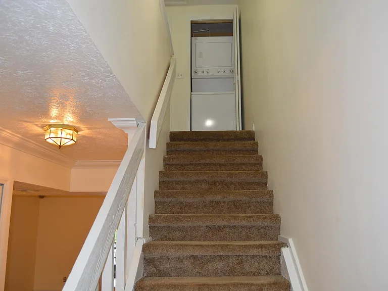 2124 Oak Chace Ct — Photo 8