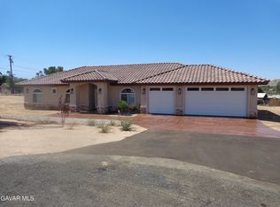 18255 Winnetka Rd, Apple Valley, CA 92307