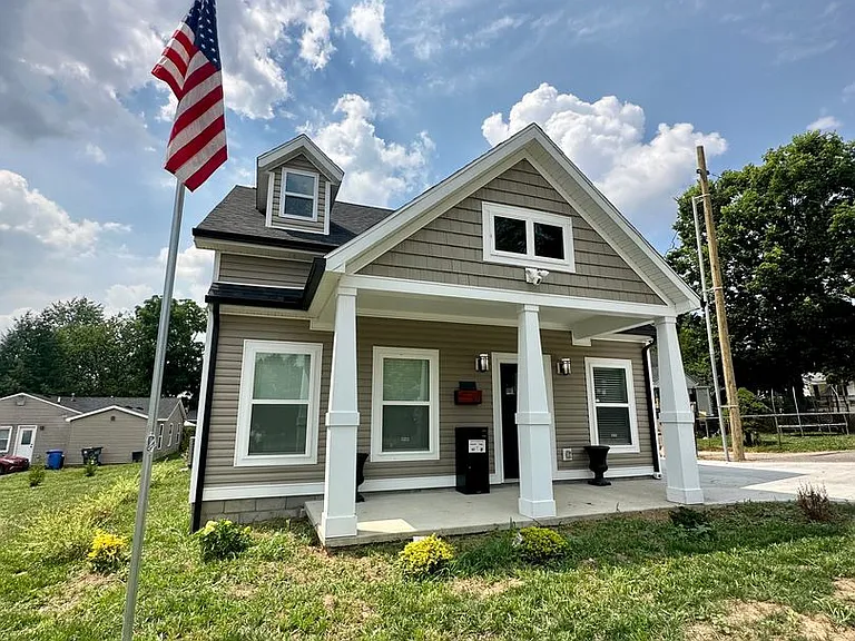 522 Addison Ave — Photo 5