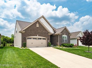 2010 Meadows Edge Ln, Louisville, KY 40245