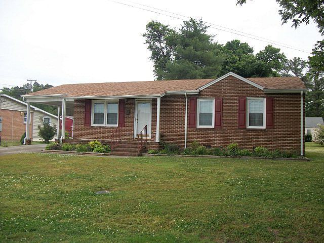 1st image of 418 Waters St