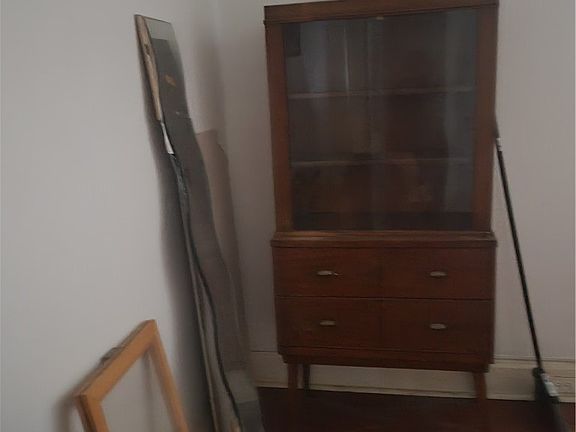 5th image of 799 Cherokee St