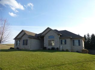 220 Angela Rosa Dr, Jeannette, PA 15644