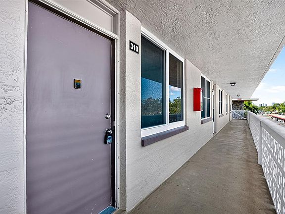 4th image of 5095 BAY STREET NE #310
