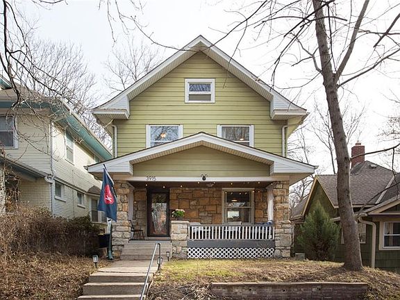2nd image of 3915 Charlotte St