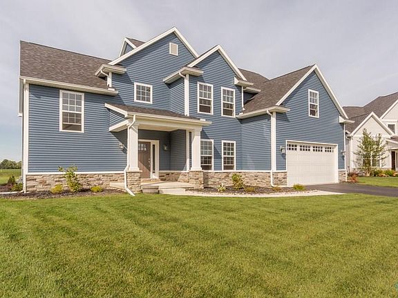 3rd image of 120 Taylors Mill Cir