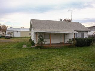 713 Linn Rd, Eagle Point, OR 97524