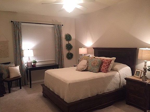 Queen Bedroom