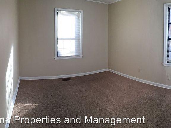 5th image of 3015 Lowell Ave