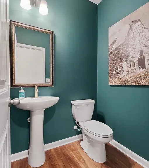 1221 Foxcroft Ln — Photo 11