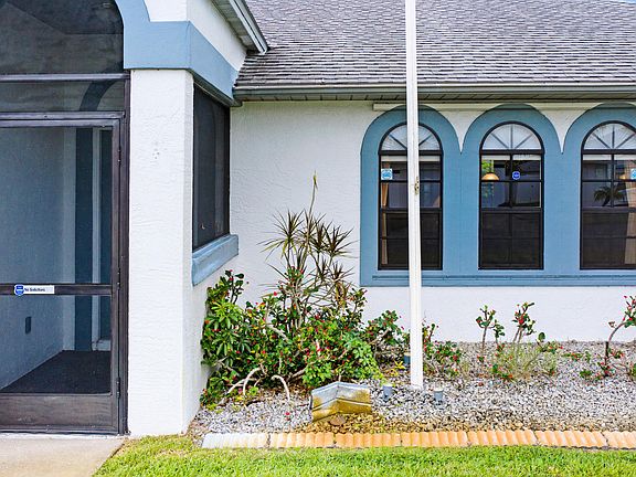 4th image of 1909 Trevino Cir