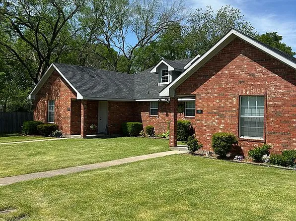 2507 W Chestnut St, Denison, TX 75020